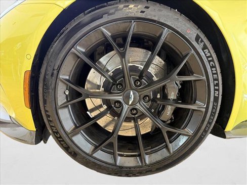 New 2025 Aston Martin V8 Vantage Coupe image 24