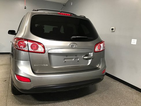 Used 2012 Hyundai Santa Fe GLS image 4