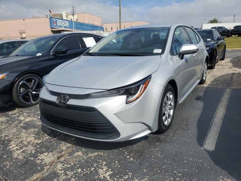 Used 2024 Toyota Corolla LE image 3