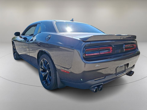 Used 2015 Dodge Challenger SXT Plus image 7