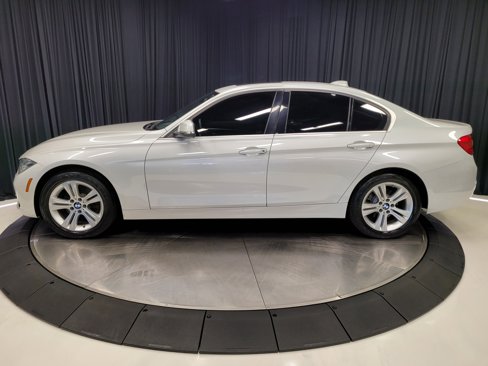 Used 2017 BMW 330i xDrive Sedan image 8
