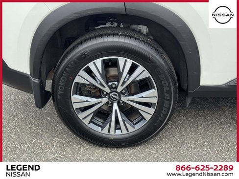 Certified 2022 Nissan Rogue SV image 7