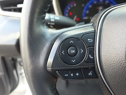 Used 2022 Toyota Corolla XSE image 16