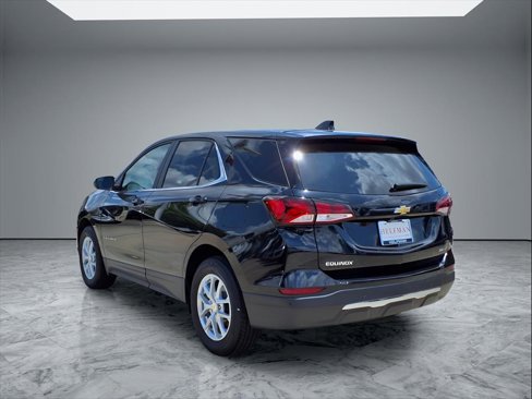 Used 2024 Chevrolet Equinox LT image 2