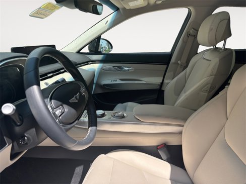 Used 2025 Genesis GV70 2.5T Select w/ Select Package image 16