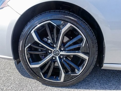 Used 2023 Nissan Altima 2.5 SR image 16