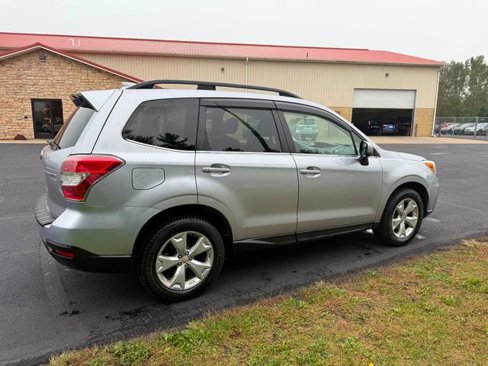 Used 2016 Subaru Forester 2.5i Limited image 4