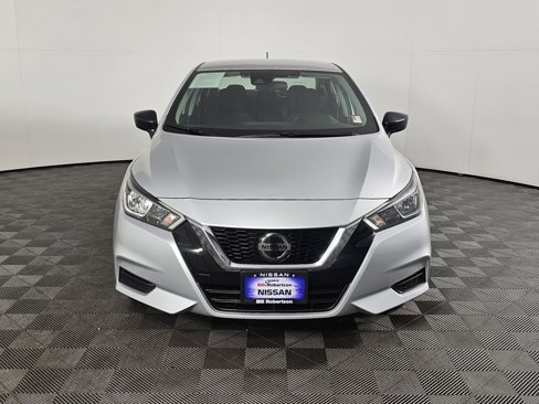 Used 2020 Nissan Versa S image 10