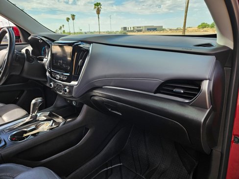 Used 2020 Chevrolet Traverse LT w/ Driver Confidence II Package image 19