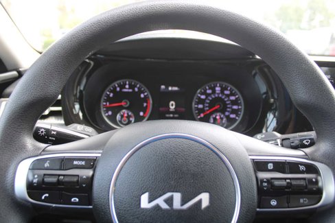 Used 2022 Kia K5 LXS image 26