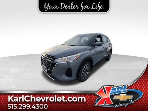 Used 2023 Nissan Kicks SV image 1
