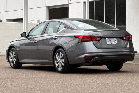 Used 2024 Nissan Altima 2.5 S image 3