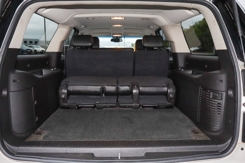 Used 2008 GMC Yukon XL SLT w/ SLT Preferred Equipment Group image 9