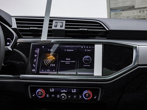 New 2025 Audi Q3 2.0T Premium image 16