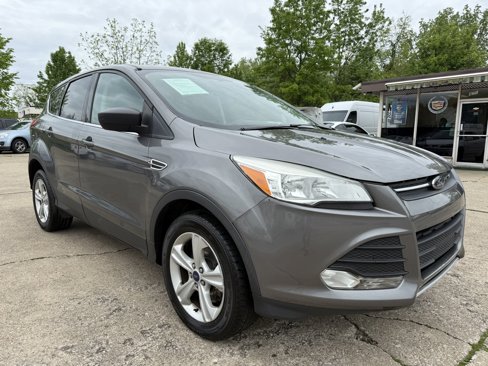 Used 2014 Ford Escape SE image 2