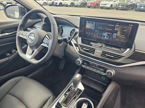 New 2025 Nissan Altima 2.5 SR w/ SR Premium Package image 11