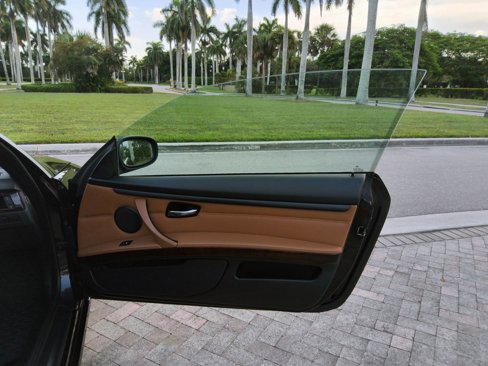 Used 2011 BMW 328i Convertible image 44