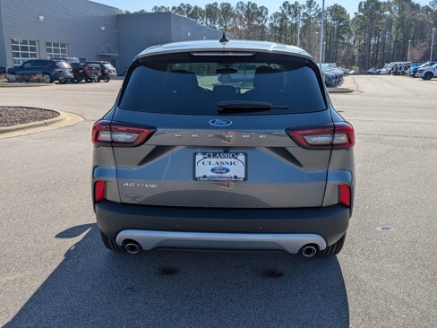 New 2025 Ford Escape Active w/ Tech Pack #1 image 8