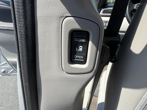 Used 2013 Honda Odyssey EX-L image 41