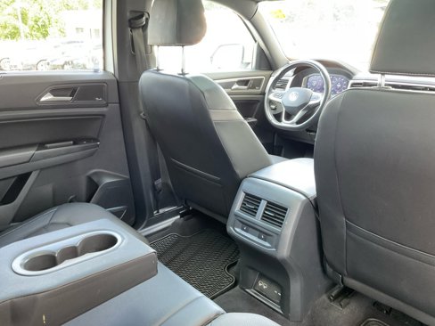 Used 2020 Volkswagen Atlas Cross Sport SEL Premium image 33