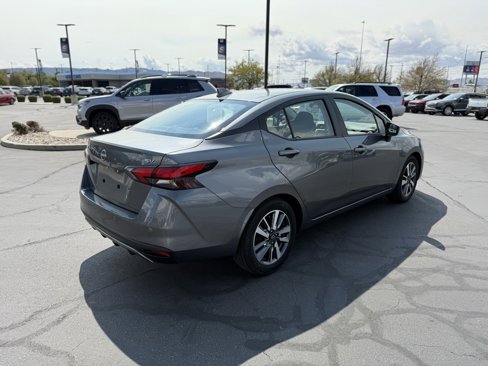 Used 2023 Nissan Versa SV image 5