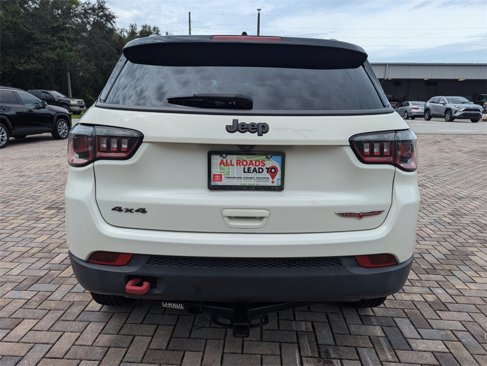 Used 2019 Jeep Compass Trailhawk image 10