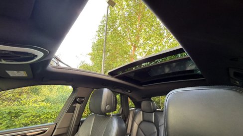 Used 2018 Porsche Macan S image 36