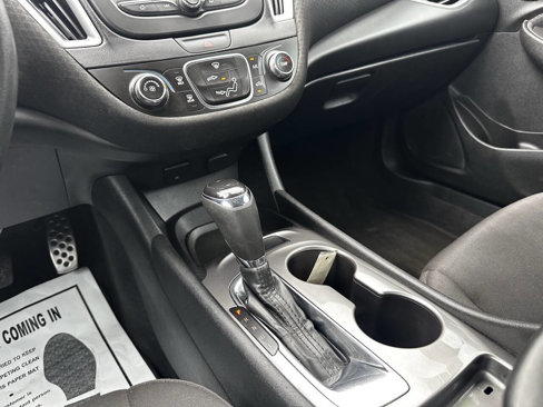 Used 2017 Chevrolet Malibu LS image 33