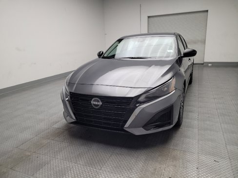 Used 2024 Nissan Altima 2.5 SV image 15