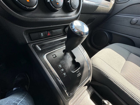 Used 2010 Jeep Compass Sport image 30
