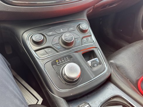 Used 2015 Chrysler 200 S w/ Navigation & Sound Group I image 18