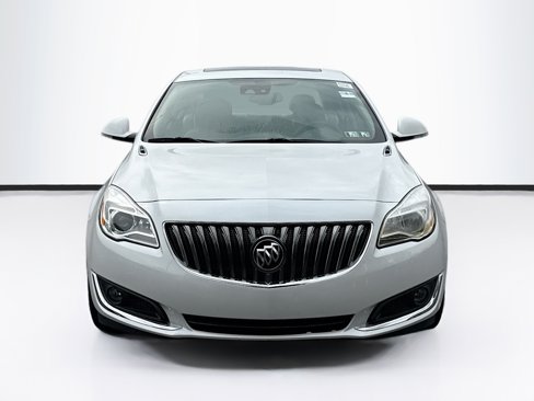 Used 2016 Buick Regal Premium w/ Driver Confidence Package #1 image 2