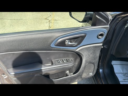 Used 2015 Chrysler 200 S w/ Navigation & Sound Group I image 7