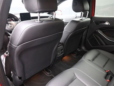 Used 2019 Mercedes-Benz GLA 250 image 16
