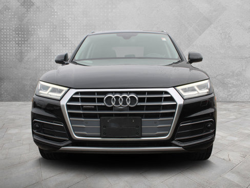 Used 2018 Audi Q5 Prestige w/ Prestige Package image 2