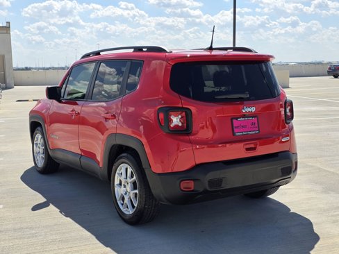 Used 2019 Jeep Renegade Latitude image 8