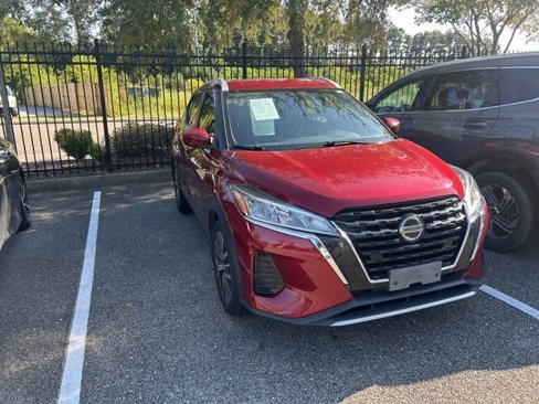 Used 2021 Nissan Kicks SV image 16