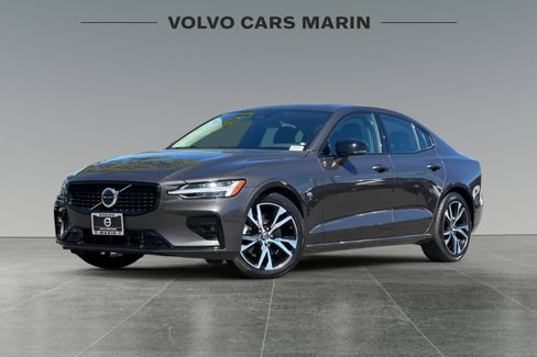 Used 2025 Volvo S60 B5 Core image 1