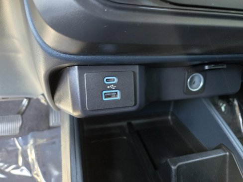 Used 2023 Ford Maverick XL image 13