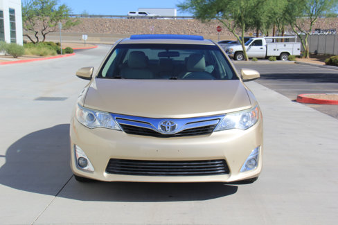 Used 2012 Toyota Camry XLE image 2