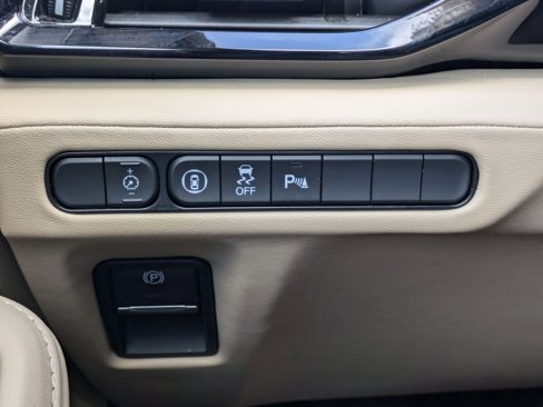 Used 2023 Acura MDX FWD w/ Technology Package image 18