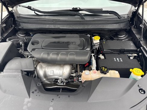 Used 2020 Jeep Cherokee Limited image 9