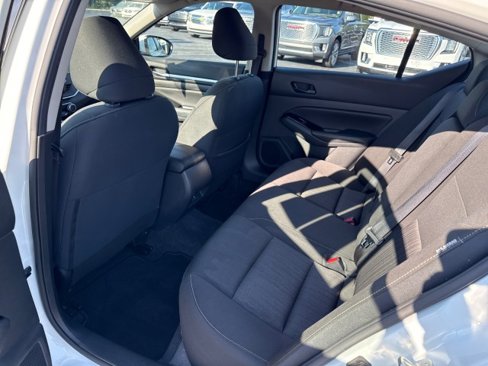 Used 2023 Nissan Altima 2.5 SV image 18