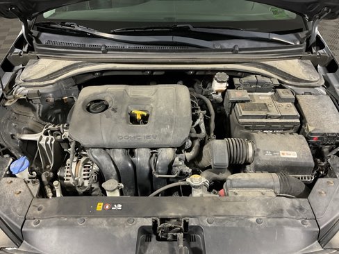 Used 2019 Hyundai Elantra SE w/ Cargo Package image 6