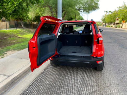 Used 2020 Ford EcoSport SE w/ SE Convenience Package image 6