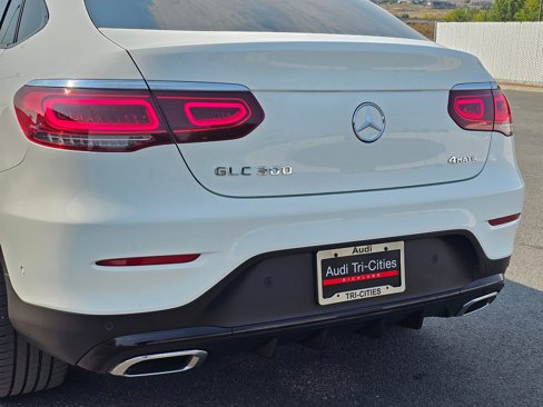 Used 2023 Mercedes-Benz GLC 300 4MATIC Coupe image 7