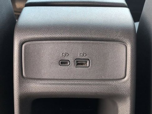 Certified 2025 Chevrolet Trax LT w/ Driver Confidence Package image 18
