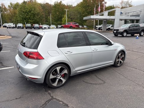 Used 2017 Volkswagen GTI SE image 4