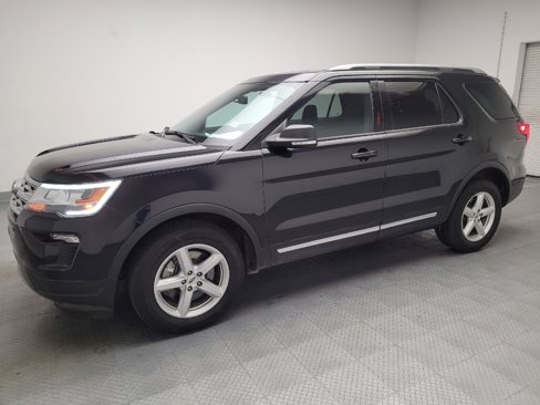 Used 2019 Ford Explorer XLT w/ Equipment Group 201A image 2