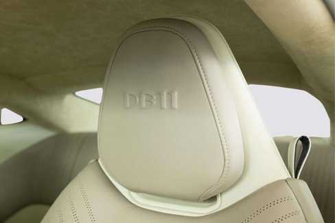 Used 2017 Aston Martin DB11 V12 image 21